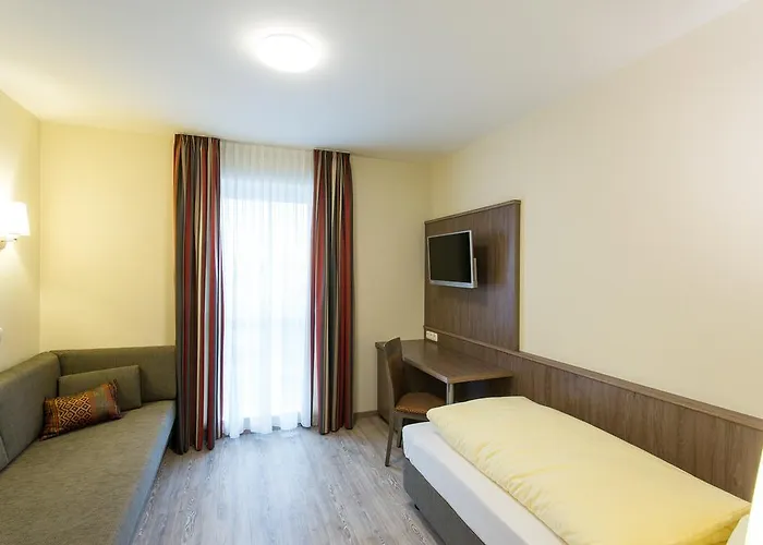 城市酒店 酒店 3*